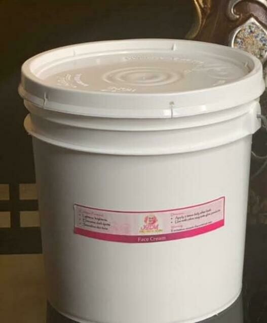 1 Gallon Face Cream