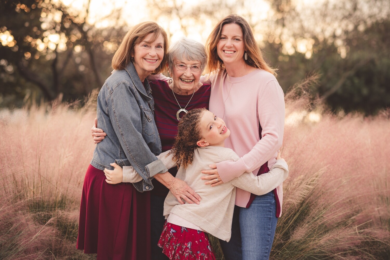 PORTRAITS FAMILY OUTDOORS