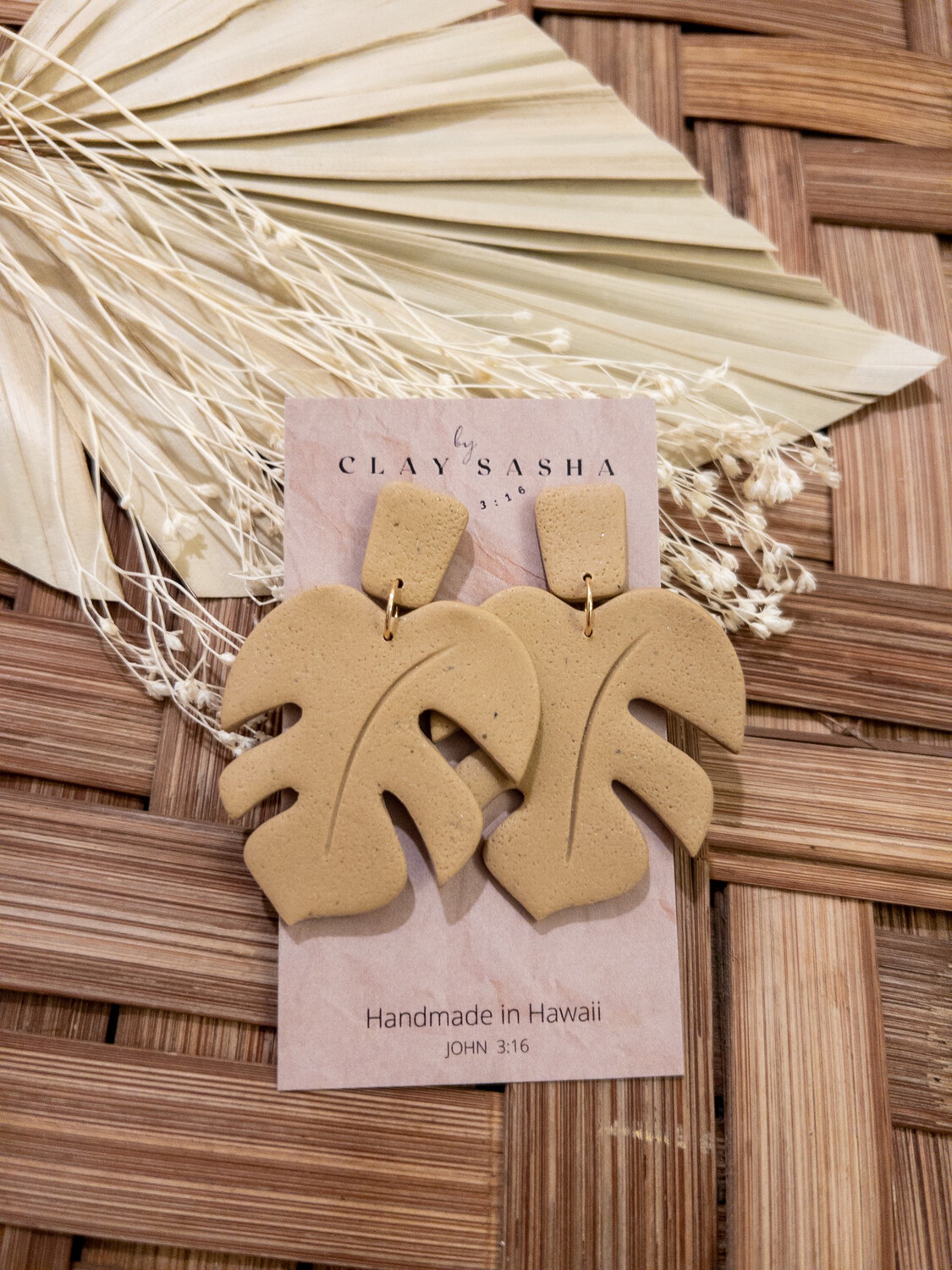 Latte Monstera