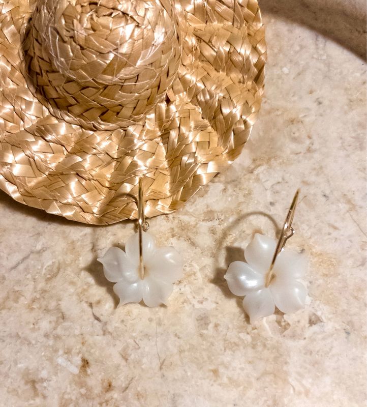 Jasmine Beauty 14k Goldfilled Hoops