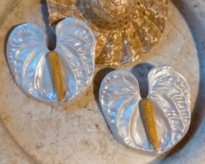XL Pearl Studs