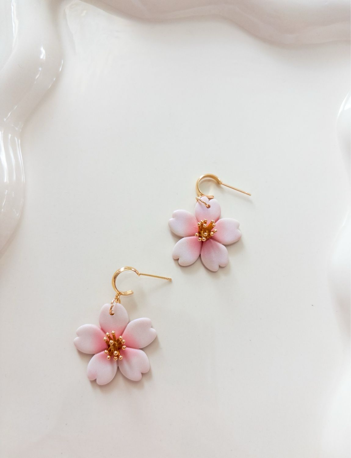 Snow Sakura Gold