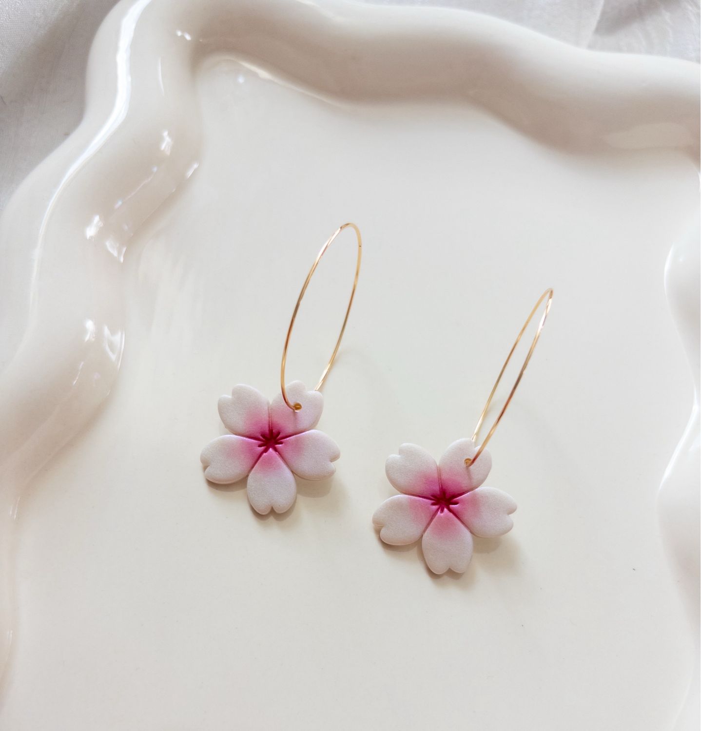 Snowy 14k Goldfilled Hoops