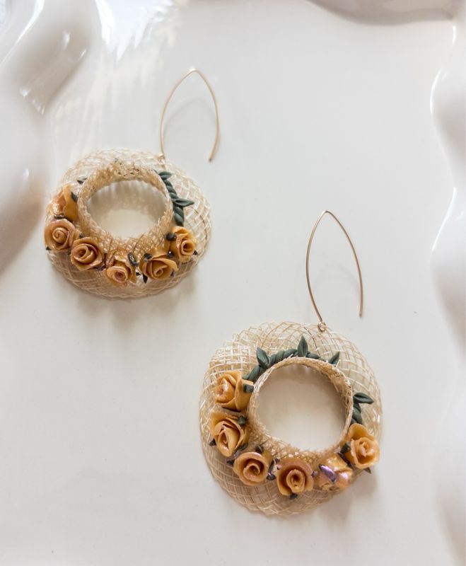 Rose Garden 14k Goldfilled Kidney Hooks