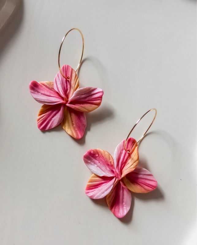 Kuuipo 14k Goldfilled Hoops