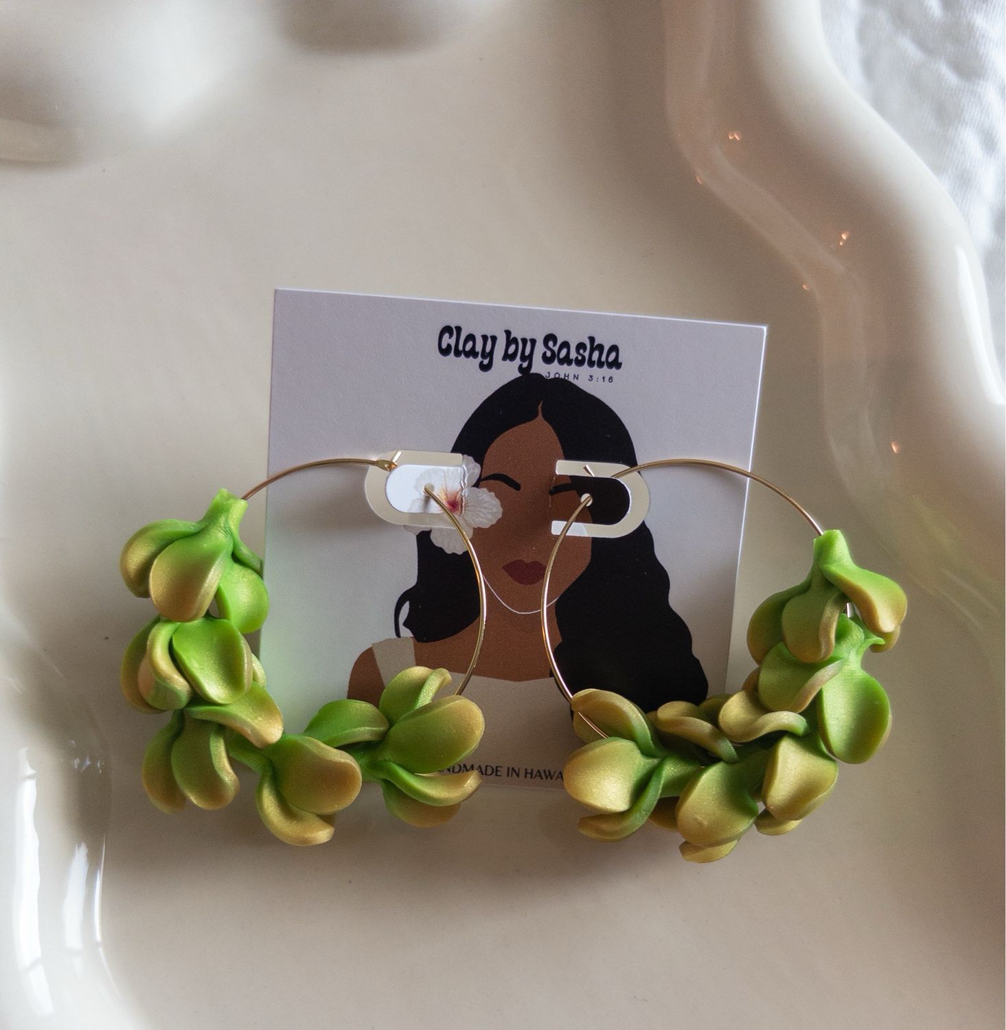 Beauty Pakalana 14k Goldfilled Hoops