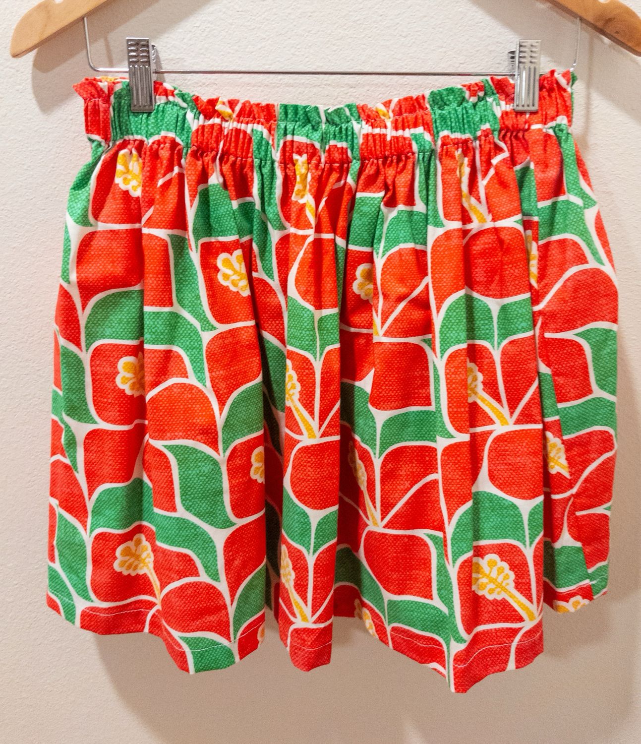 Mele Kalikimaka Hibiscus - One size fits all S-XL / Cotton