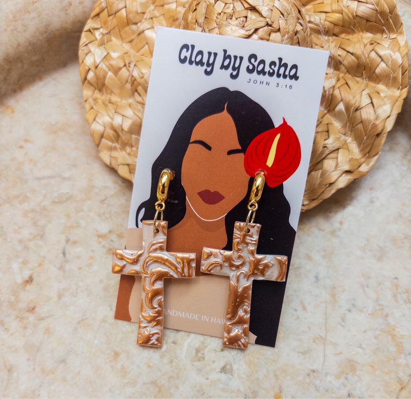 Medium Heirloom Cross