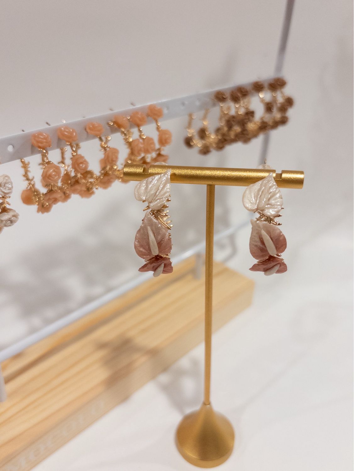 Shimmer White Ombré