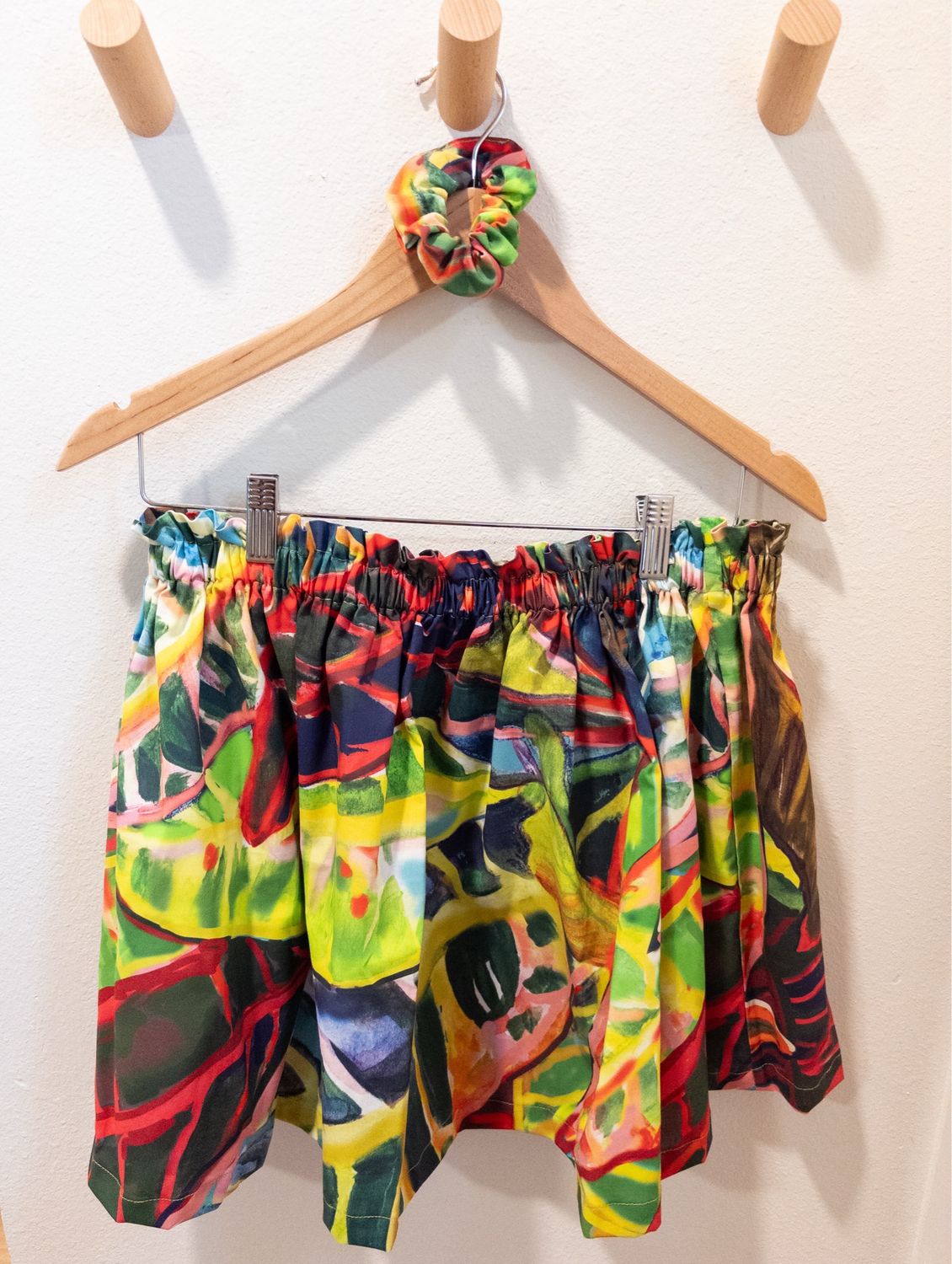 Vibrant Croton/ Scrunchie