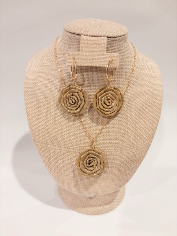 Lauhala 14k GF Huggy (A)