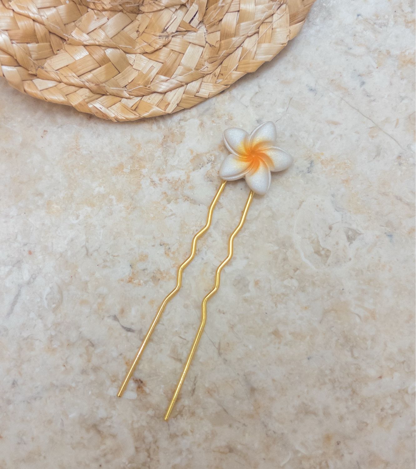 Beautiful Plumeria (Gold)