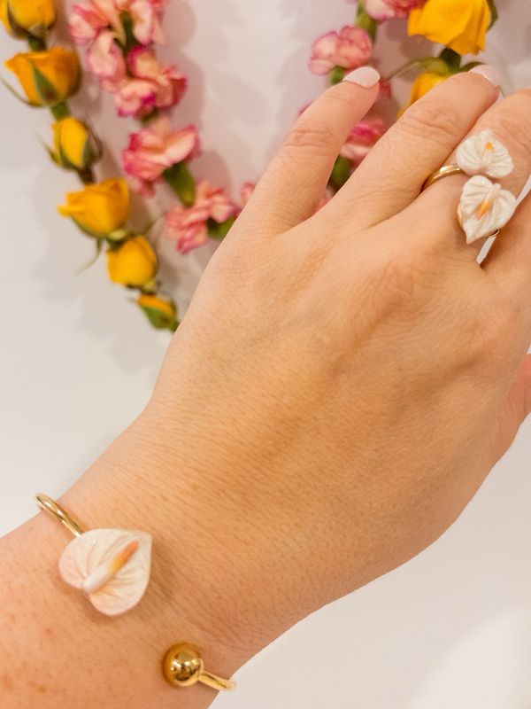 Baby’s Breath Open Cuff