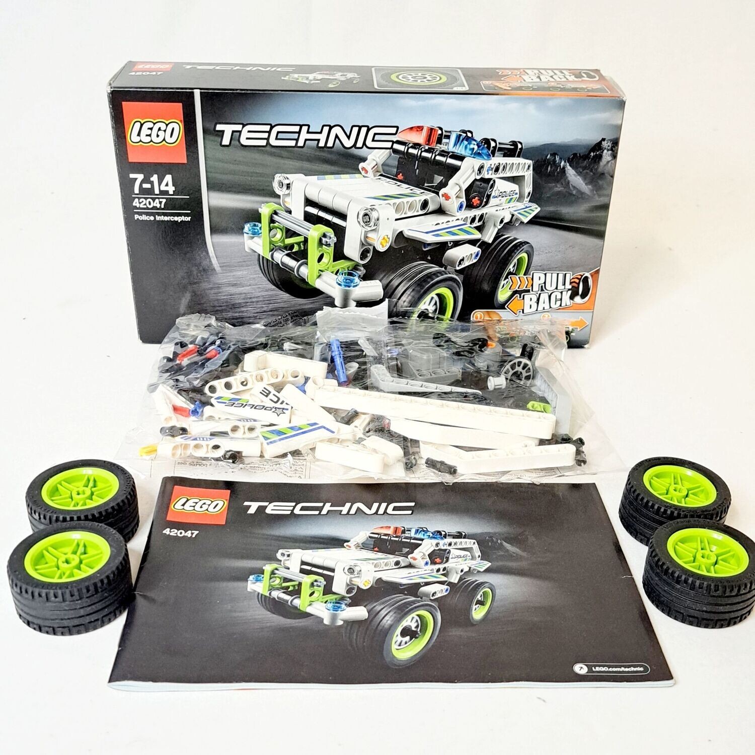 LEGO Technic 42047 Police Interceptor Polizei 100 % komplett inkl. BA + OVP