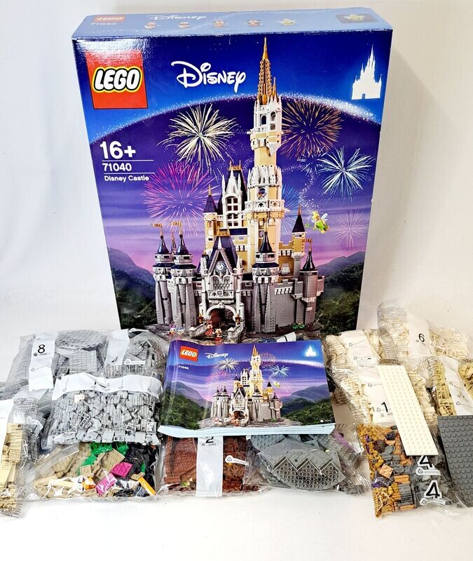 LEGO 71040 Disney Castle Das Disney Schloss 100 % komplett inkl. BA & OVP