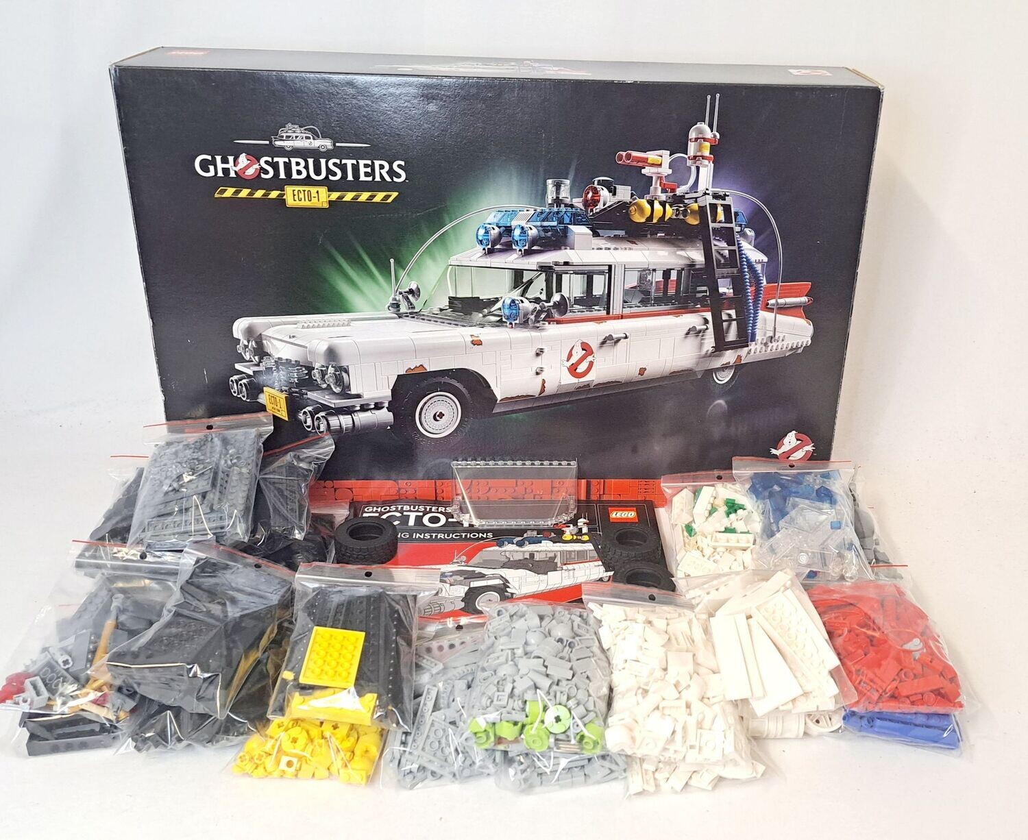 LEGO Ghostbusters 10274 Ecto-1 Fahrzeug Auto 100 % komplett inkl. BA & OVP