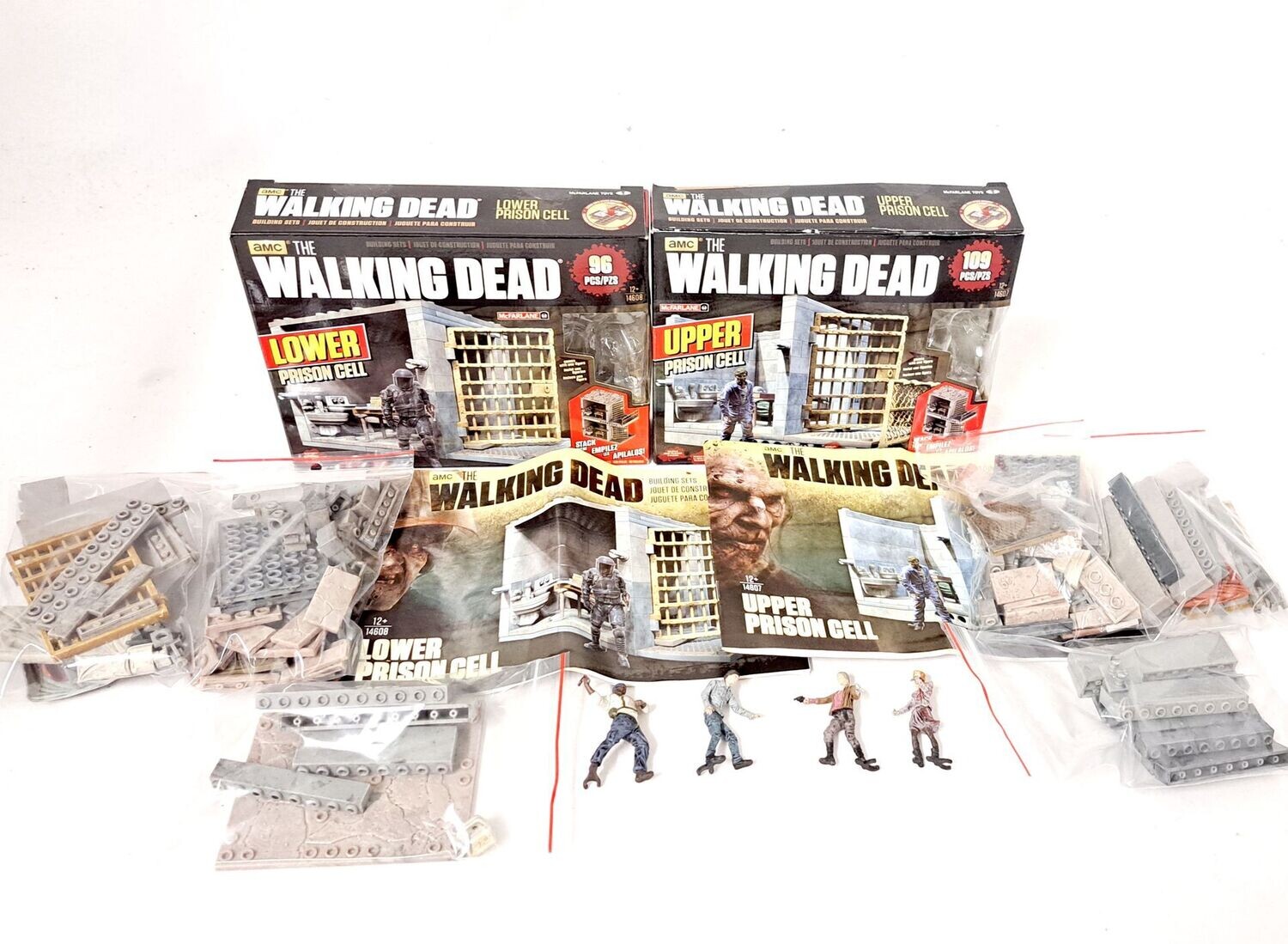 McFarlane Toys The Walking Dead Prison Cell Lower & Upper inkl. BA OVP