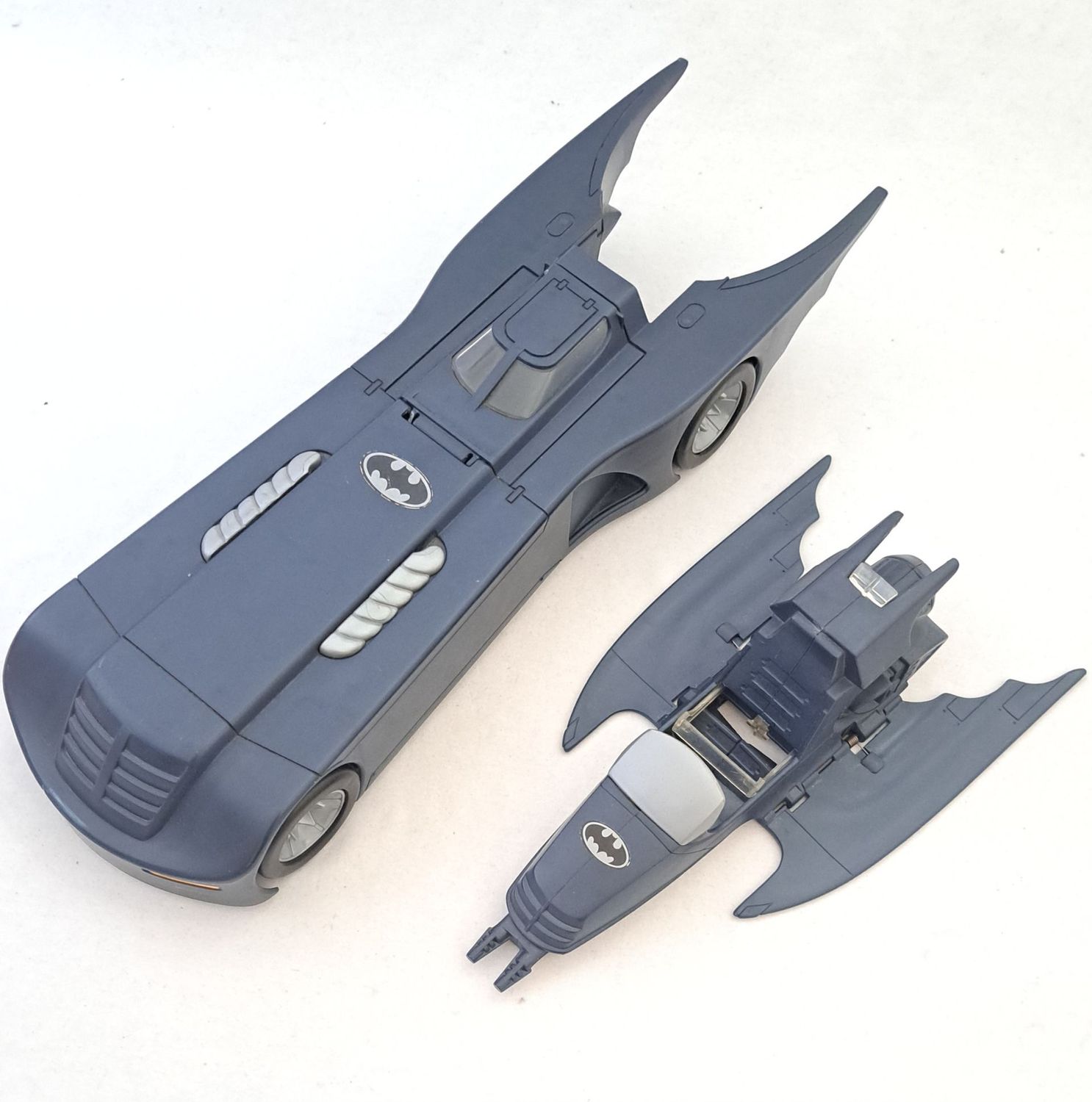 Kenner Batman The Animated Series Batmobile komplett DC Comics 1993 !