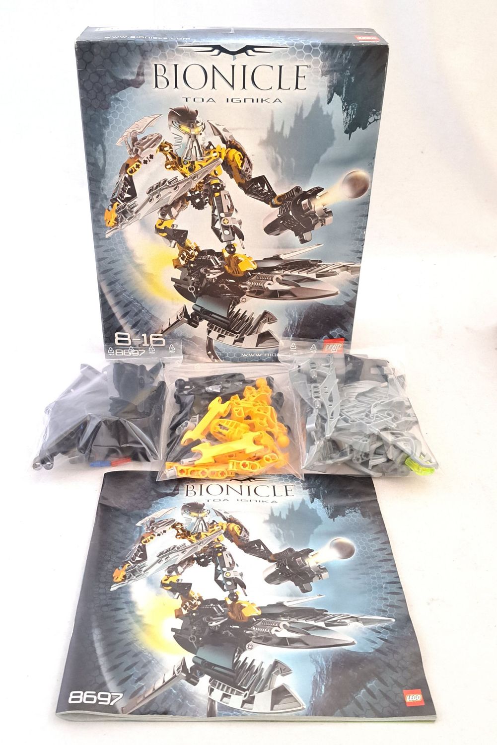 LEGO Bionicle 8697 Toa Ignika Figur 100 % KOMPLETT inkl. BA & OVP !