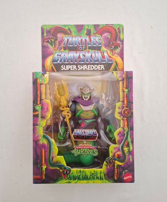 Turtles of Grayskull MOTU x TMNT Deluxe 14 cm Figur: Super Shredder