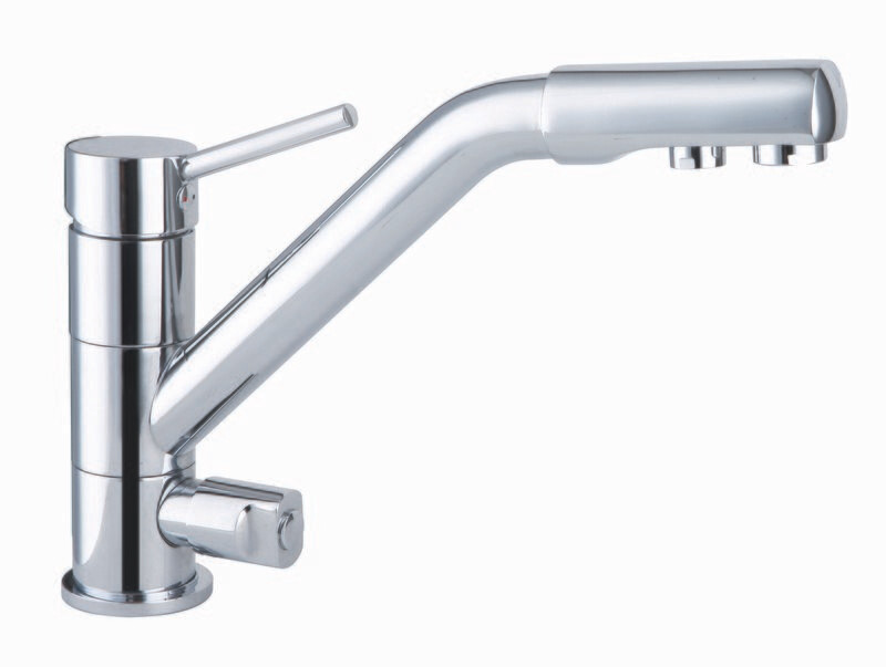Robinet trois voies en chrome