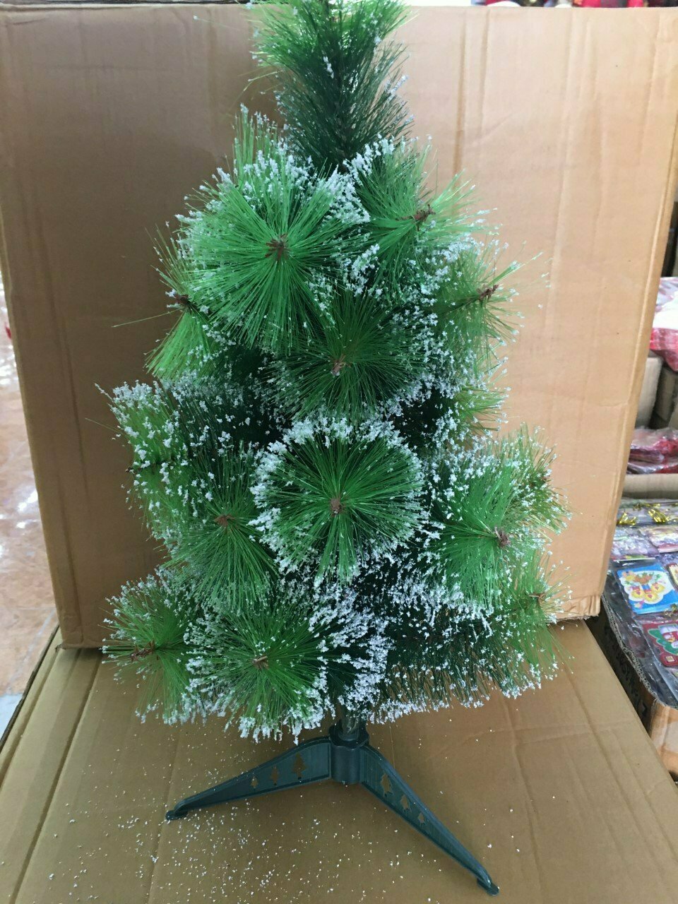 ARBOL DE NAVIDAD DE PLASTICO