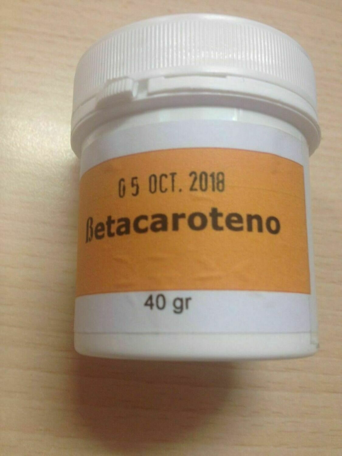 BETACAROTENO 40 GRS color rojo de canarios, pinzones, cardenales, etc
