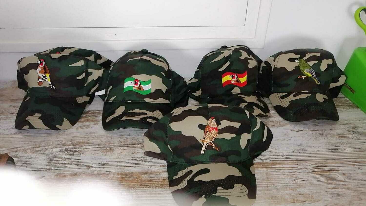 GORRAS CAMUFLAJE CON DISTINTIVOS SILVESTRISMO