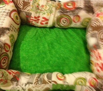 CAMA CUNA DE PERRO Y GATO 60X50CM ACOLCHADA VERDE FLORES