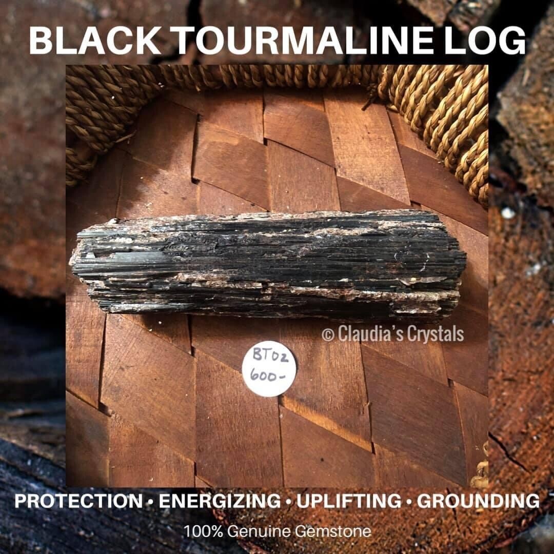 BLACK TOURMALINE &amp; MICA LOG - 13.5cm