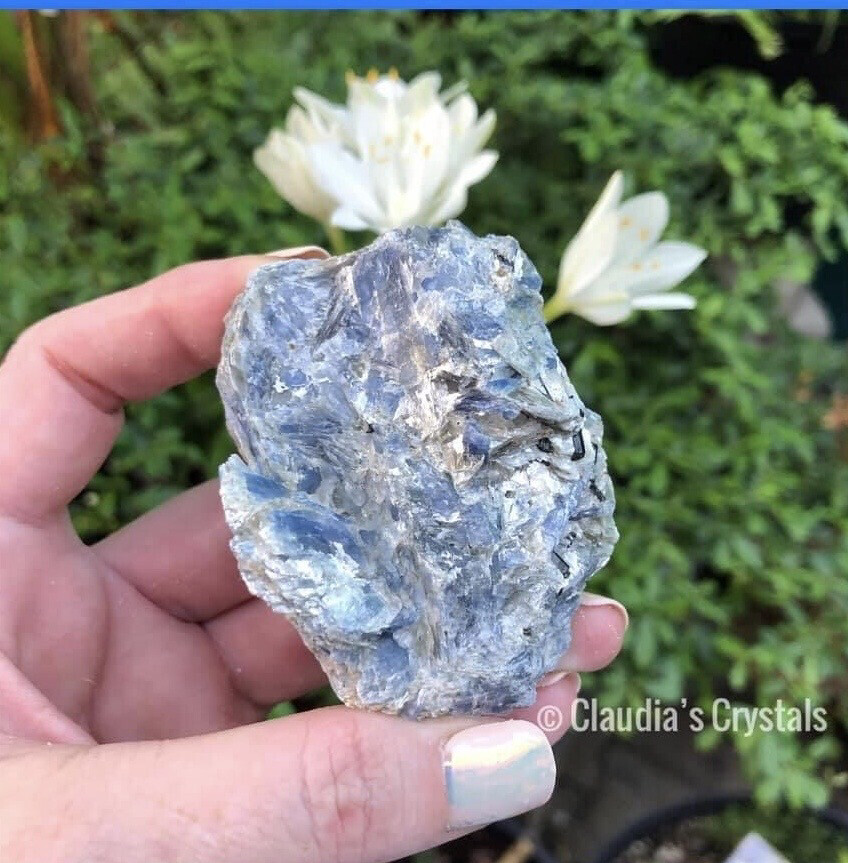 BLUE KYANITE SPECIMEN
