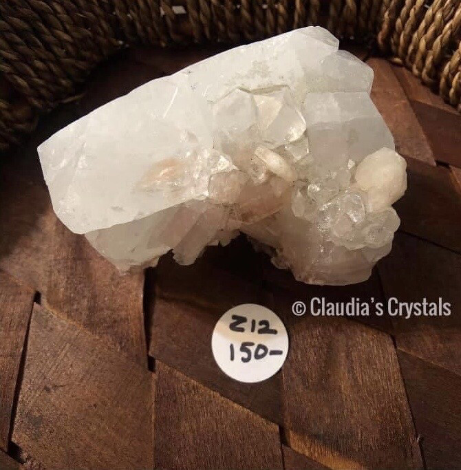 ZEOLITE SPECIMEN - 3&quot;