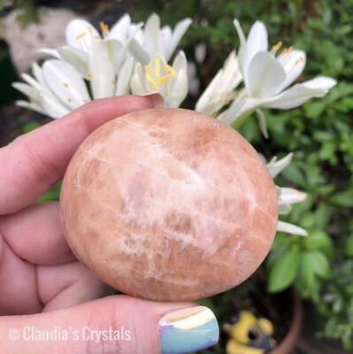 PEACH MOONSTONE - PALM STONE - 6cm - Balances Feminine Energy, Love, Harmony