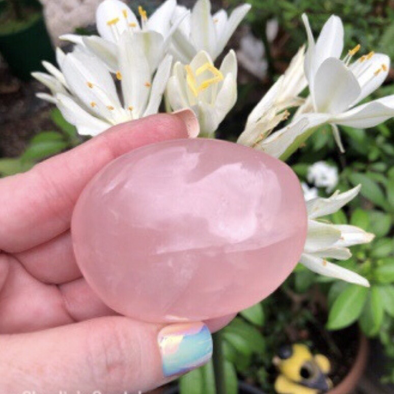 ROSE QUARTZ - PALM STONE - Love, Peace, Comforting