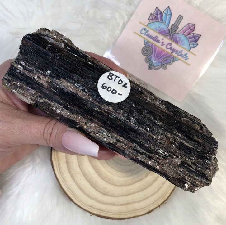 BLACK TOURMALINE &amp; MICA LOG - 13.5cm