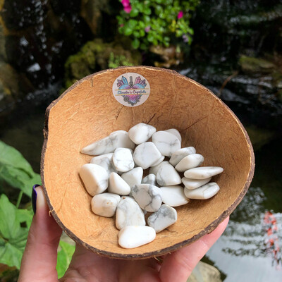 WHITE HOWLITE - (Med)