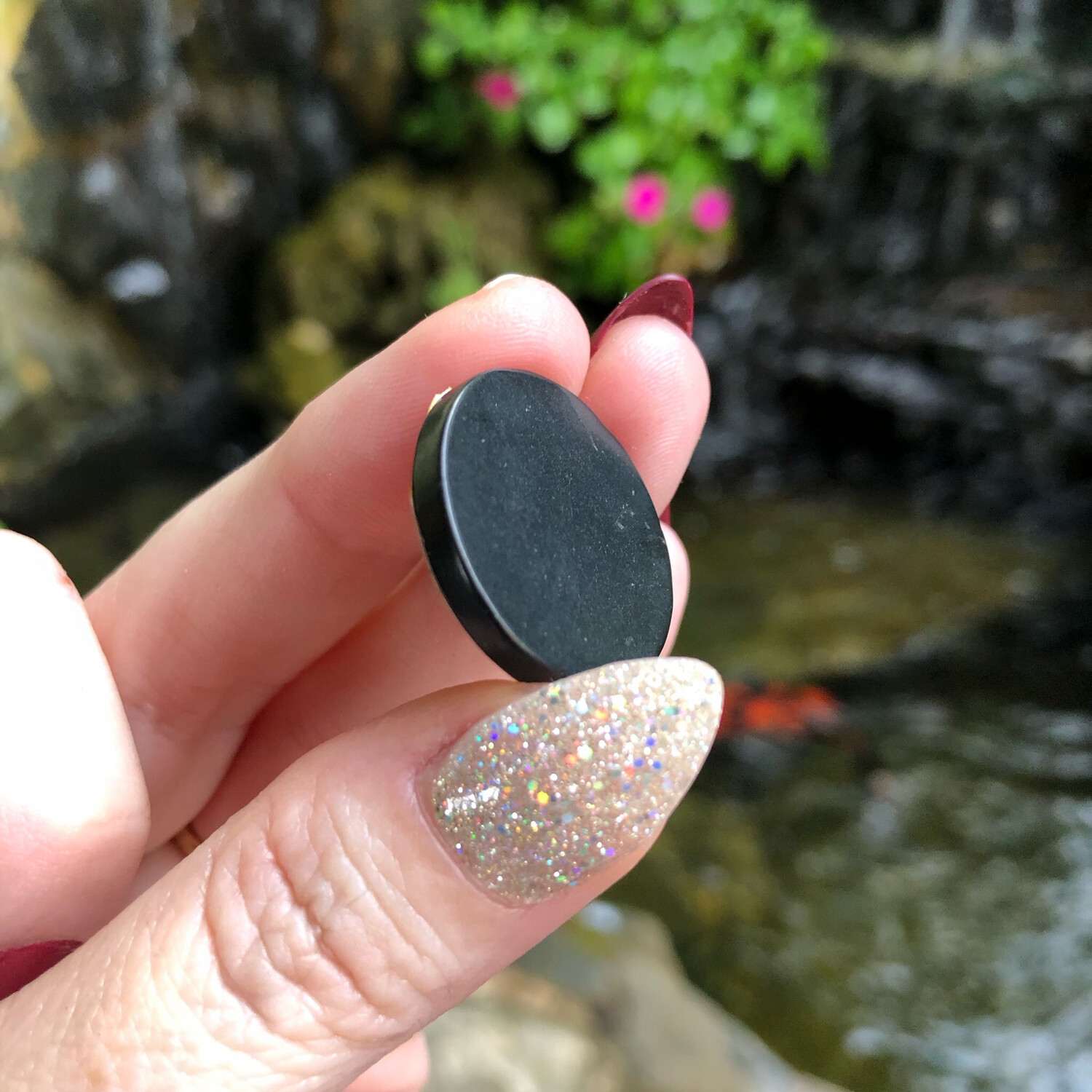 SHUNGITE DISC - Sticks On Mobile Phone - Protection From EMF’s (Electro Magnetic Fields)