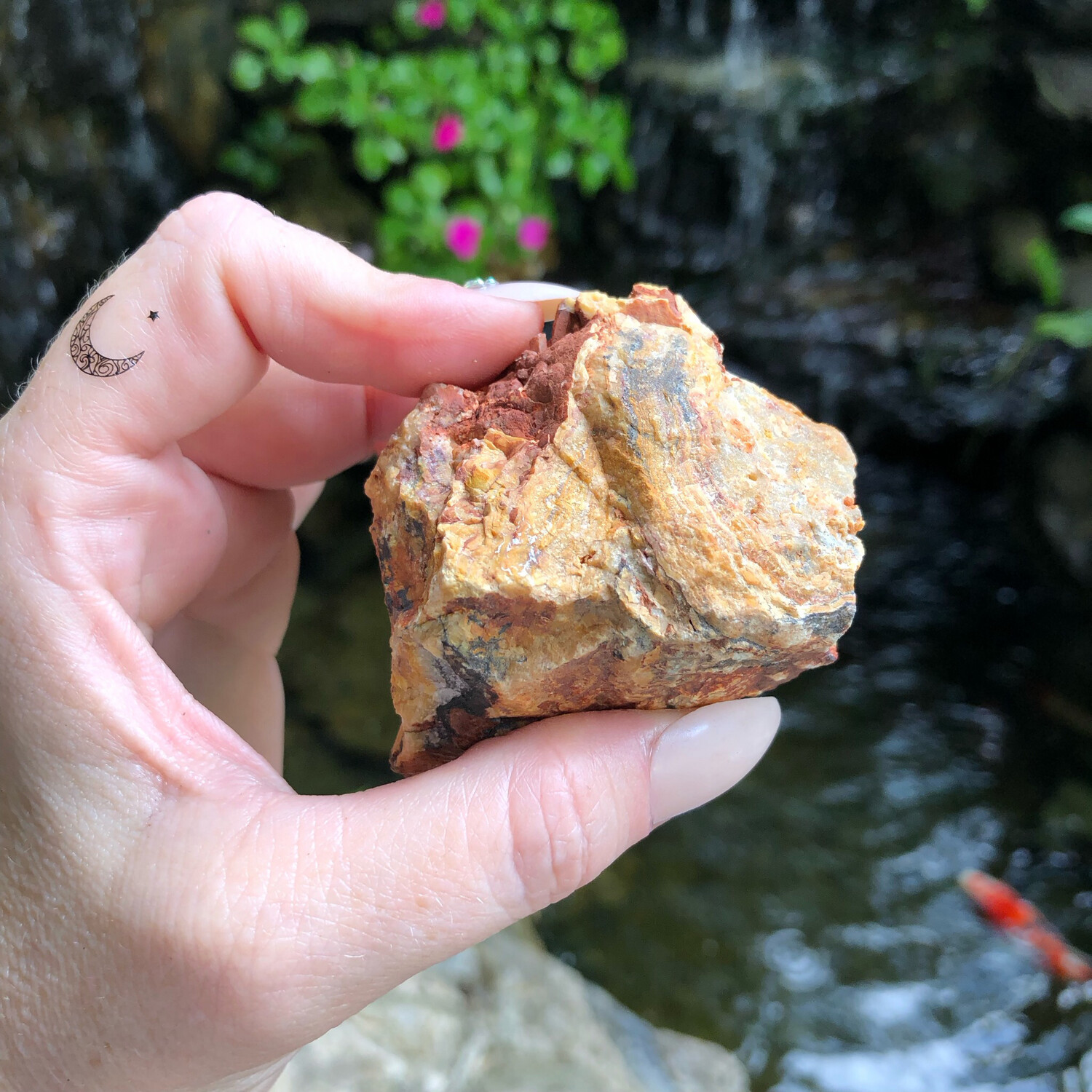 CRAZY LACE AGATE - PALM SIZED CHUNK