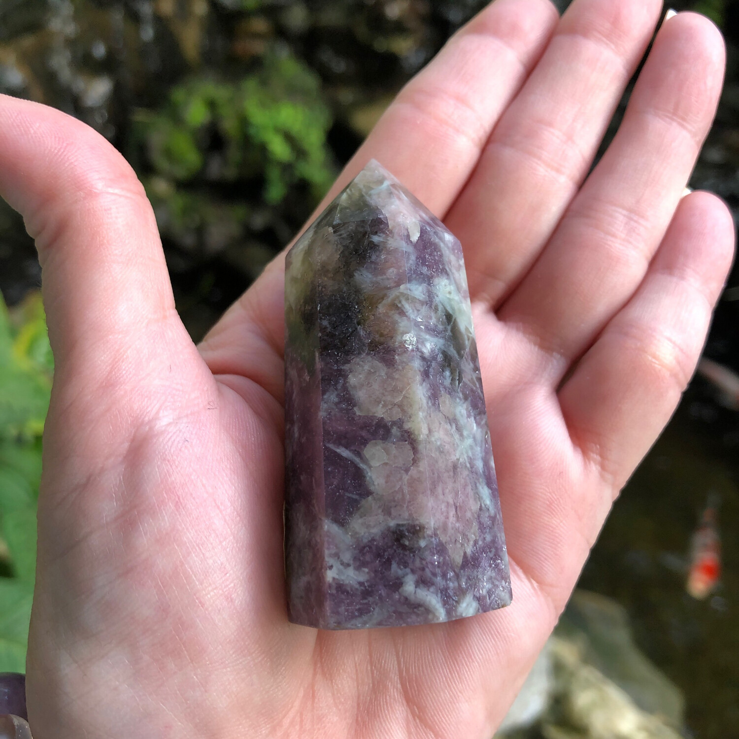 LEPIDOLITE - TOWER - 6.5cm - Transition, Stress Relief, Uplifting