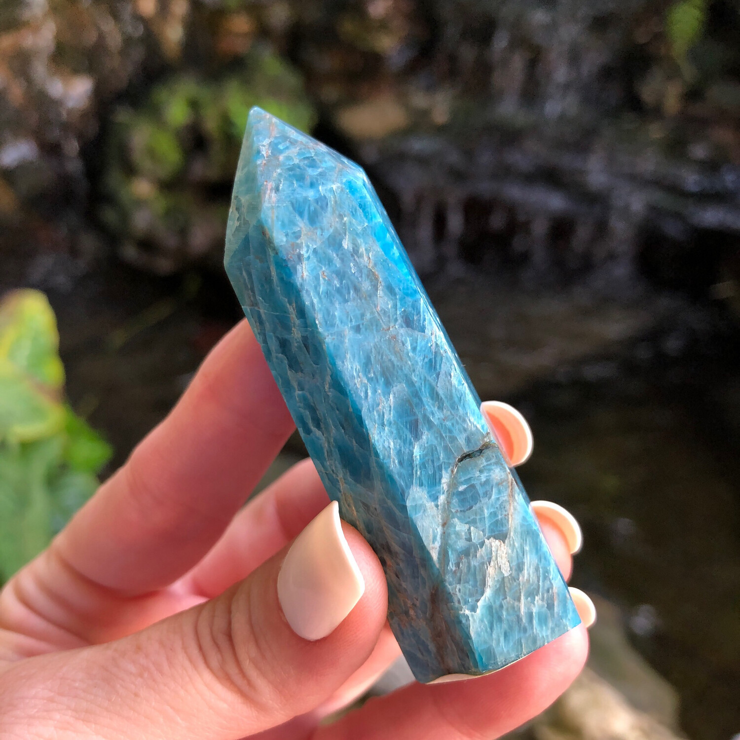 BLUE APATITE - TOWER - 7.2cm - Creativity, Ambition,  Manifestation
