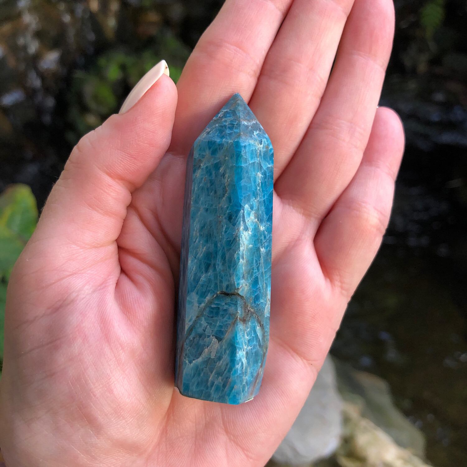 BLUE APATITE - TOWER - 7.2cm - Creativity, Ambition,  Manifestation