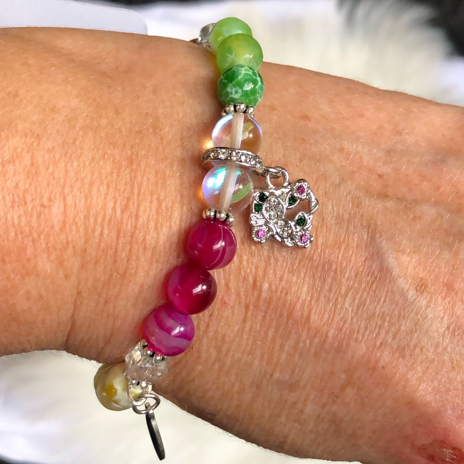 AGATE (dyed) - Gemstone Stretch Bracelet