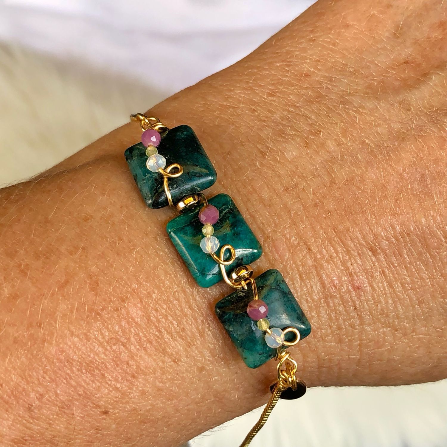 BLUE APATITE - 18k Gold Plated - Adjustable Gemstone Crystal Therapy Bracelet