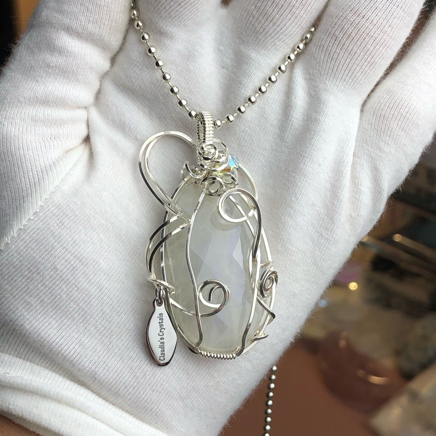 RAINBOW MOONSTONE (faceted) - Sterling Silver - Gemstone Crystal Therapy Pendant