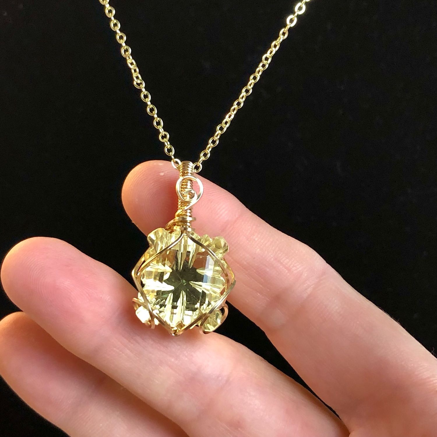LEMON QUARTZ - Gem Quality - 14k Gold Filled - Crystal Therapy Pendant