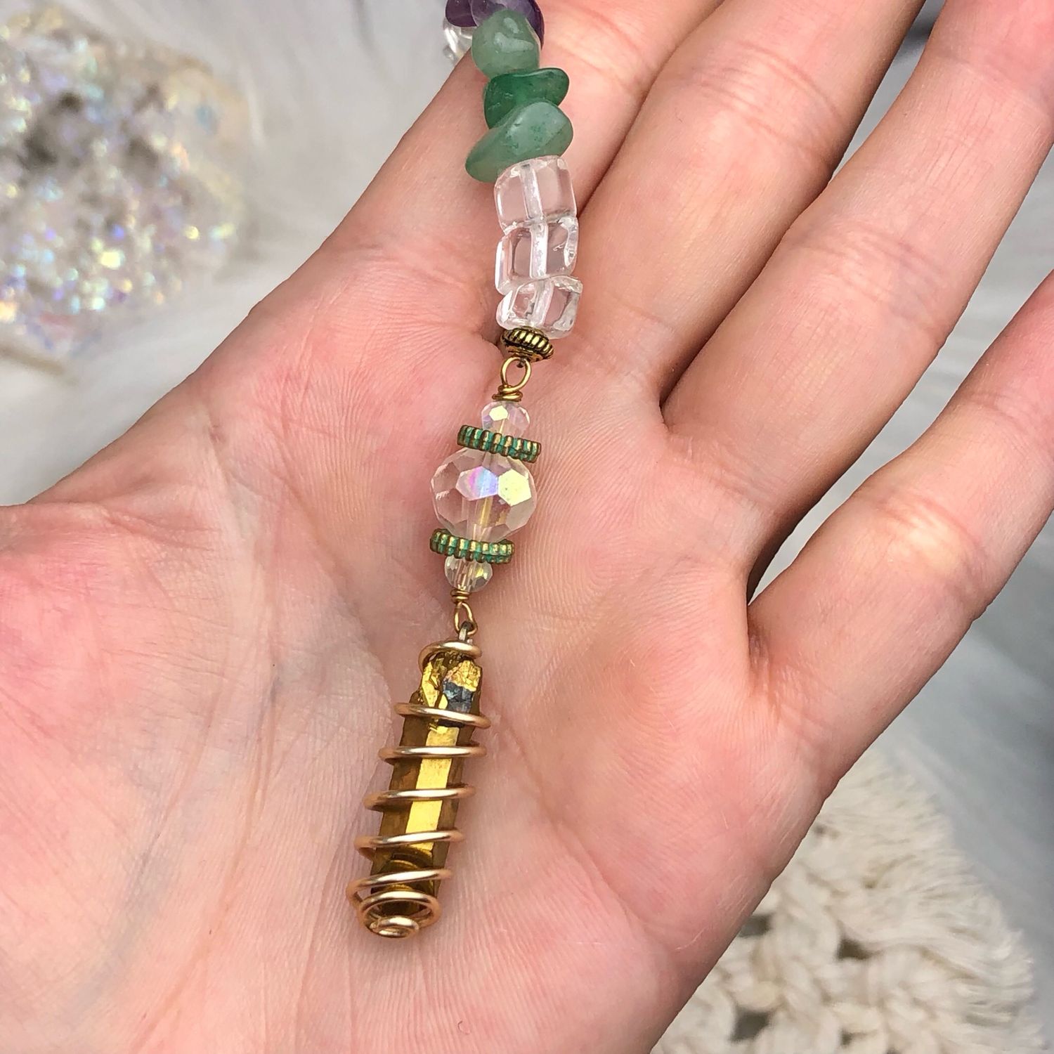 GOLD AURA QUARTZ POINT - Car Shield