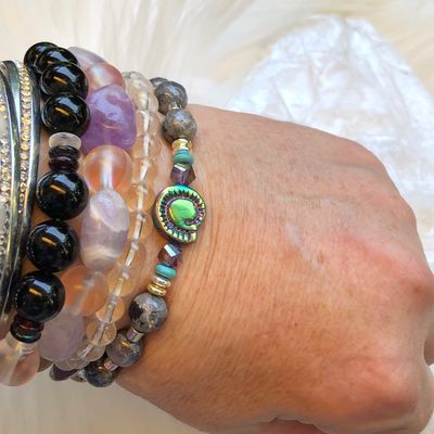 AURA LABRADORITE &amp; LAVA STONE - Gemstone Stretch Bracelet