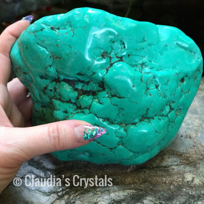🩵HUGE CHUNK OF BLUE HOWLITE