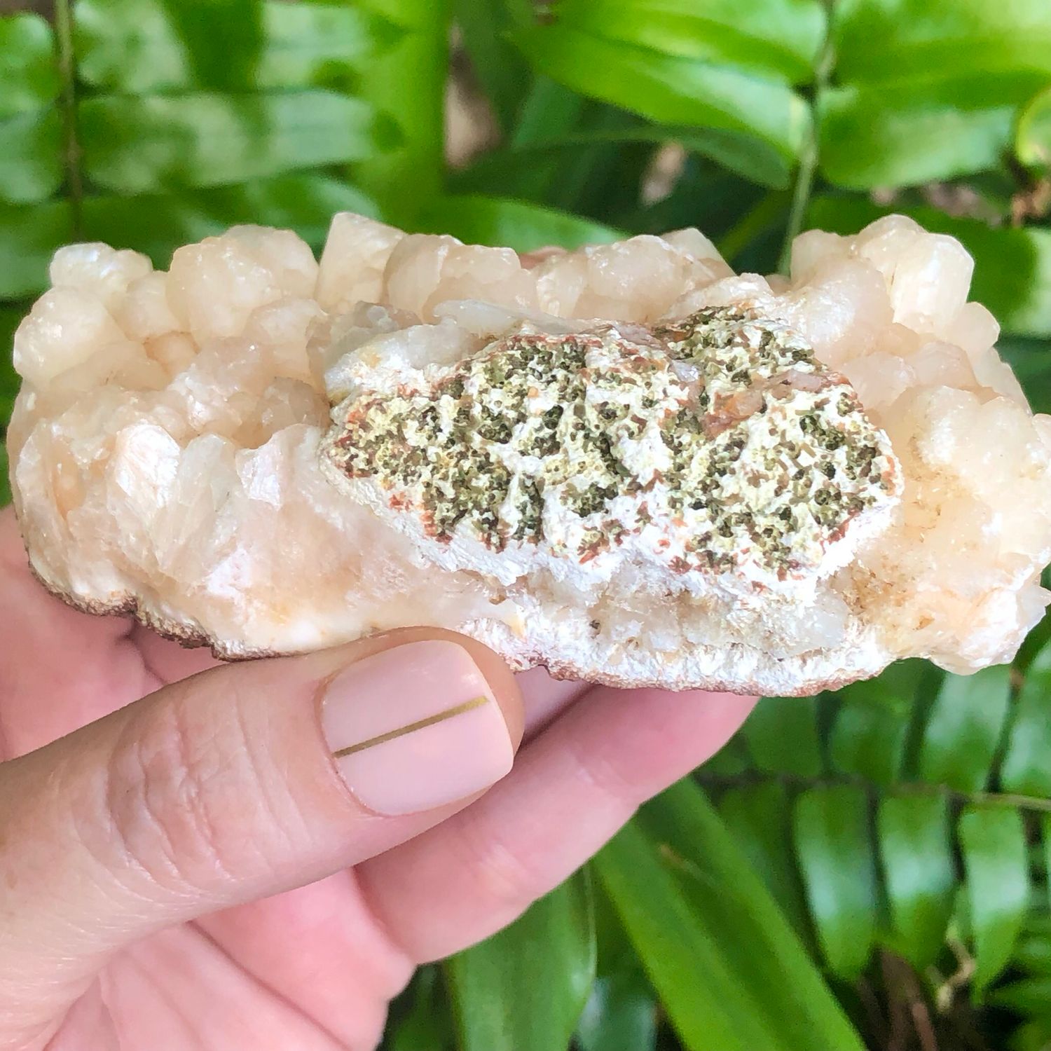 ZEOLITE SPECIMEN - PEACH STILBITE - 4&quot; - India