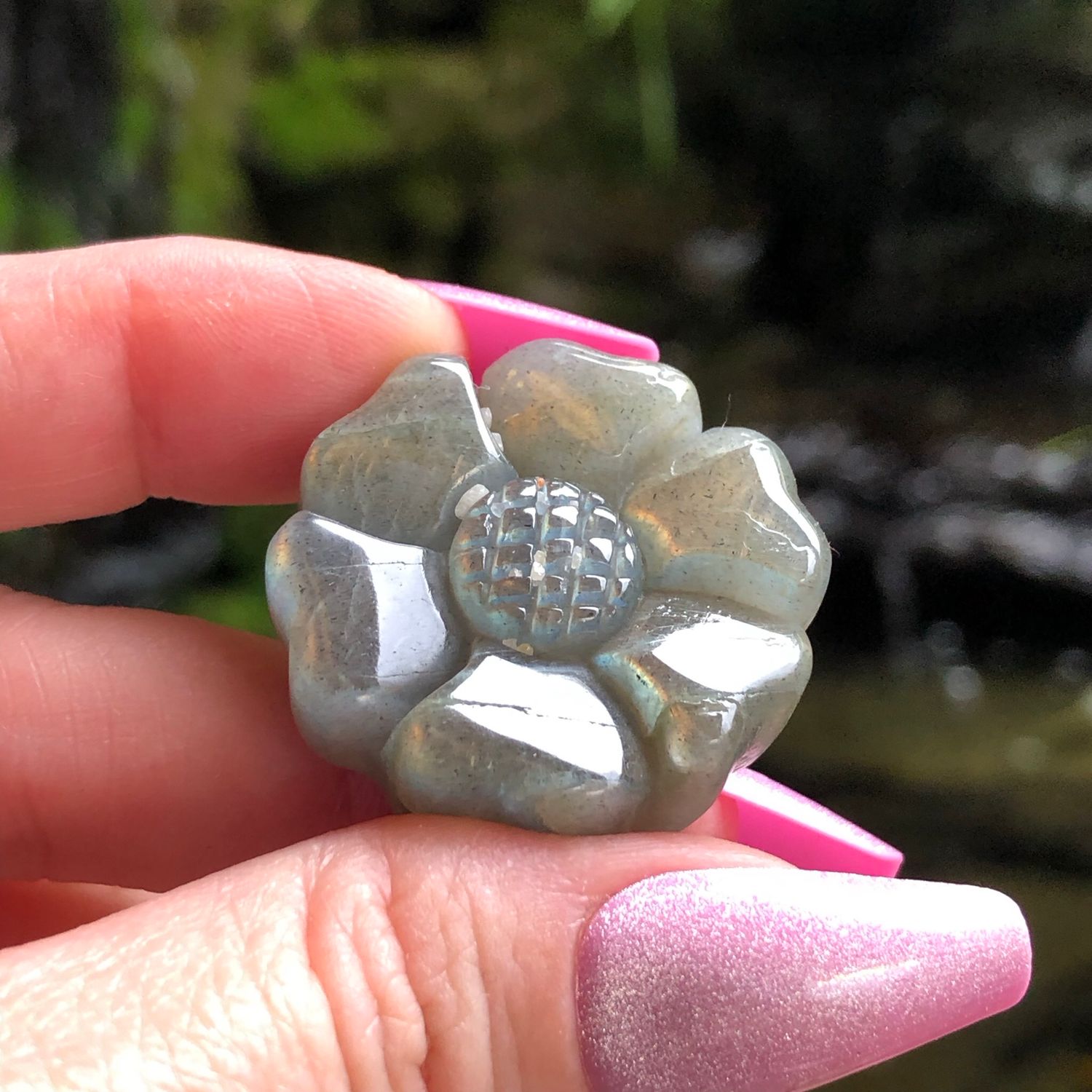 LABRADORITE - Hand carved Flower